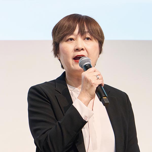 刈谷 明子氏