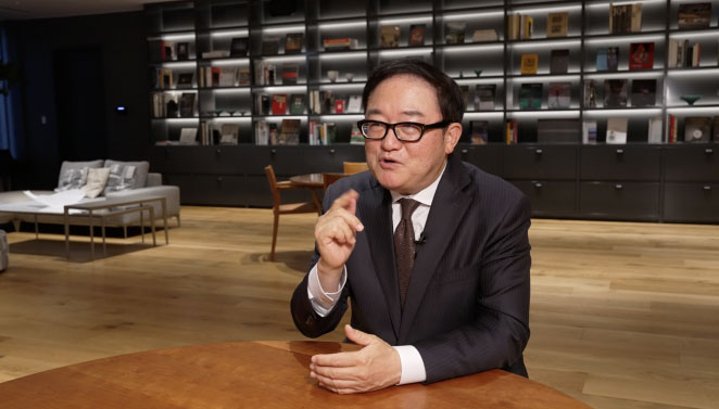 塚本 卓治氏