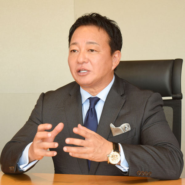 佐藤 秀樹氏