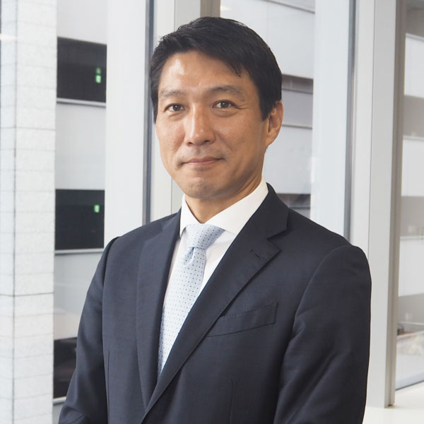 山本 真一氏