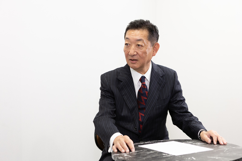 朝倉×佐藤氏